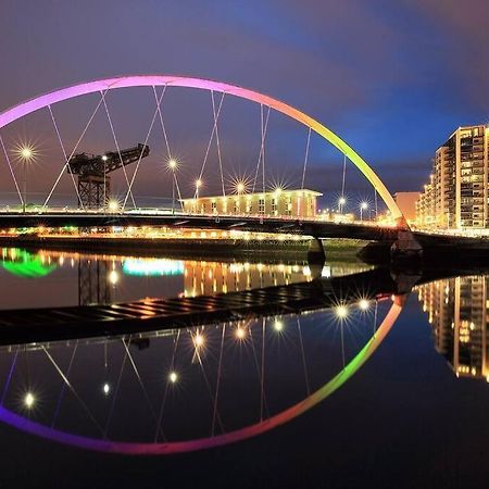 Fabulous Location, One Bedroom West End Flat, Just Off Byres Rd, Close To Sec & Hydro غلاسغو المظهر الخارجي الصورة