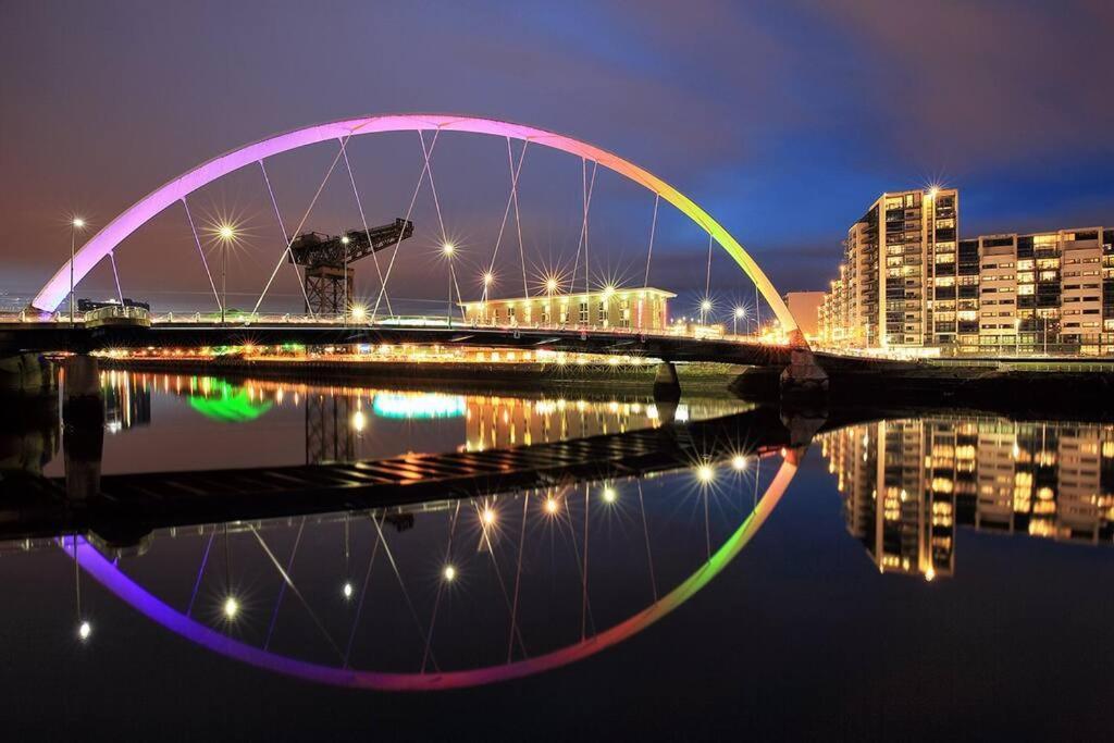 Fabulous Location, One Bedroom West End Flat, Just Off Byres Rd, Close To Sec & Hydro غلاسغو المظهر الخارجي الصورة
